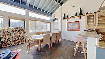 Upgraded 4 Bedrooms at 1849 Condos - Slopeside To Skiing & Mountain Bi