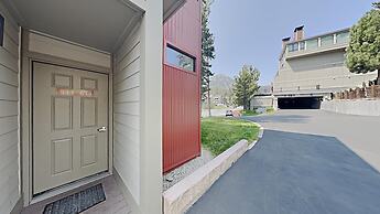 Upgraded 4 Bedrooms at 1849 Condos - Slopeside To Skiing & Mountain Bi