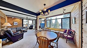 Two Bedroom Units at 1849 Condos with 3 Hot Tubs & Slopeside