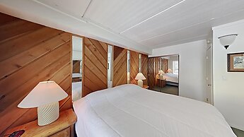 Two Bedroom Units at 1849 Condos with 3 Hot Tubs & Slopeside