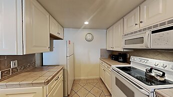 Two Bedroom Units at 1849 Condos with 3 Hot Tubs & Slopeside