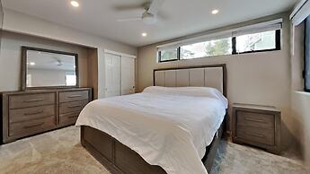 Two Bedroom Units at 1849 Condos with 3 Hot Tubs & Slopeside