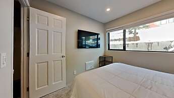 Two Bedroom Units at 1849 Condos with 3 Hot Tubs & Slopeside