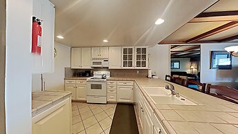 Two Bedroom Units at 1849 Condos with 3 Hot Tubs & Slopeside