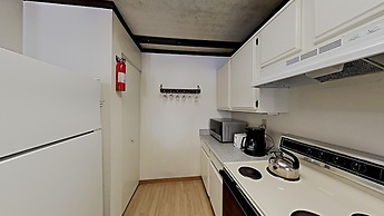 Two Bedroom Units at 1849 Condos with 3 Hot Tubs & Slopeside