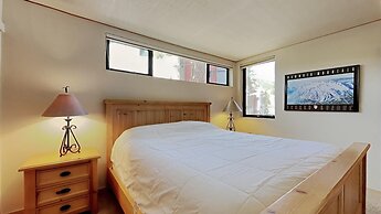 Two Bedroom Units at 1849 Condos with 3 Hot Tubs & Slopeside