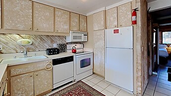 Nicely Remodeled 2 Bedrooms at 1849 Condos - Easy Access to Slopes!