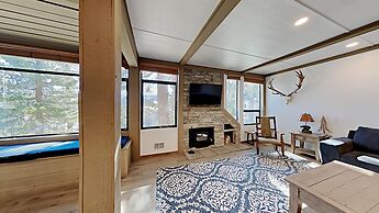 Nicely Remodeled 2 Bedrooms at 1849 Condos - Easy Access to Slopes!