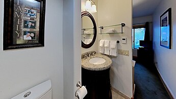 Nicely Remodeled 2 Bedrooms at 1849 Condos - Easy Access to Slopes!