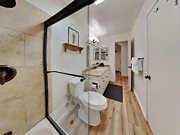 Nicely Remodeled 2 Bedrooms at 1849 Condos - Easy Access to Slopes!