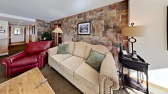 Nicely Remodeled 2 Bedrooms at 1849 Condos - Easy Access to Slopes!