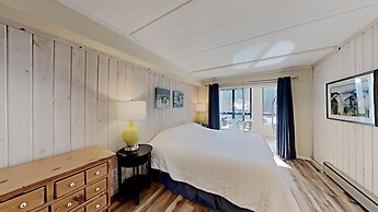 Nicely Remodeled 2 Bedrooms at 1849 Condos - Easy Access to Slopes!