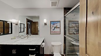 Nicely Remodeled 2 Bedrooms at 1849 Condos - Easy Access to Slopes!