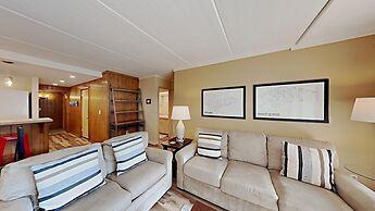 Nicely Remodeled 2 Bedrooms at 1849 Condos - Easy Access to Slopes!