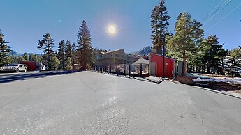 Nicely Remodeled 2 Bedrooms at 1849 Condos - Easy Access to Slopes!