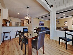 Nicely Remodeled 2 Bedrooms at 1849 Condos - Easy Access to Slopes!