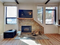 Nicely Remodeled 2 Bedrooms at 1849 Condos - Easy Access to Slopes!