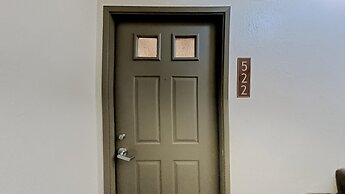 Nicely Remodeled 2 Bedrooms at 1849 Condos - Easy Access to Slopes!