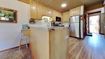 Nicely Remodeled 2 Bedrooms at 1849 Condos - Easy Access to Slopes!