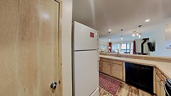Nicely Remodeled 2 Bedrooms at 1849 Condos - Easy Access to Slopes!