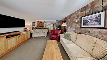 Nicely Remodeled 2 Bedrooms at 1849 Condos - Easy Access to Slopes!