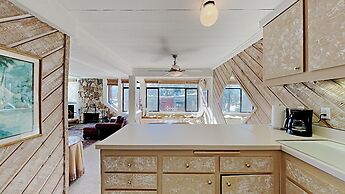 Nicely Remodeled 2 Bedrooms at 1849 Condos - Easy Access to Slopes!