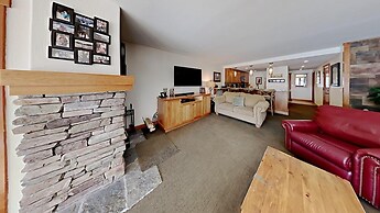 Nicely Remodeled 2 Bedrooms at 1849 Condos - Easy Access to Slopes!