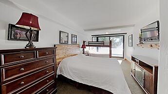 Nicely Remodeled 2 Bedrooms at 1849 Condos - Easy Access to Slopes!