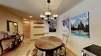One Bedrooms At Snowbird Condos Slopeside - Free Wifi & Assigned Parki