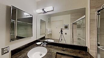 One Bedrooms At Snowbird Condos Slopeside - Free Wifi & Assigned Parki