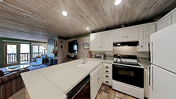 One Bedrooms At Snowbird Condos Slopeside - Free Wifi & Assigned Parki