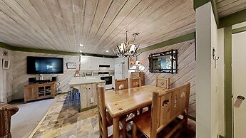 One Bedrooms At Snowbird Condos Slopeside - Free Wifi & Assigned Parki