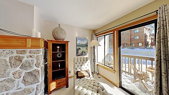 One Bedrooms At Snowbird Condos Slopeside - Free Wifi & Assigned Parki