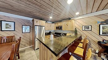 One Bedrooms At Snowbird Condos Slopeside - Free Wifi & Assigned Parki