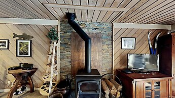 One Bedrooms At Snowbird Condos Slopeside - Free Wifi & Assigned Parki