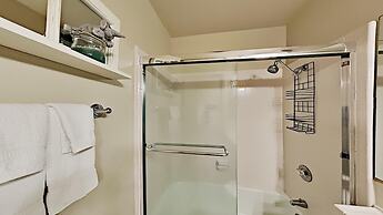 One Bedrooms At Snowbird Condos Slopeside - Free Wifi & Assigned Parki