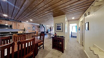 One Bedrooms At Snowbird Condos Slopeside - Free Wifi & Assigned Parki