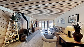 One Bedrooms At Snowbird Condos Slopeside - Free Wifi & Assigned Parki