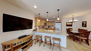 One Bedrooms At Snowbird Condos Slopeside - Free Wifi & Assigned Parki