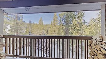 Spacious Snowbird Condo Unit Slopeside In Quiet Canyon Neighborhood