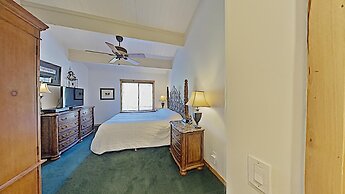 Spacious Snowbird Condo Unit Slopeside In Quiet Canyon Neighborhood