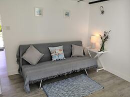 Captivating Isolde Cottage, With Pool Near St Ives