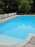 Captivating Isolde Cottage, With Pool Near St Ives