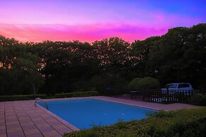 Captivating Isolde Cottage, With Pool Near St Ives