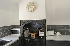 Captivating Isolde Cottage, With Pool Near St Ives