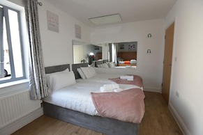 Hughenden Garden Luxury Apartment