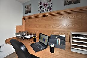 Hughenden Garden Luxury Apartment