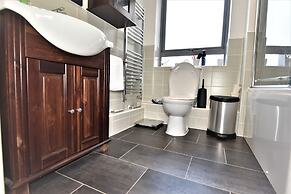 Hughenden Garden Luxury Apartment