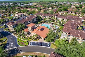 Beautiful Bella Piazza Condo