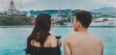 Ramada Hotel & Suites by Wyndham Halong Bay View